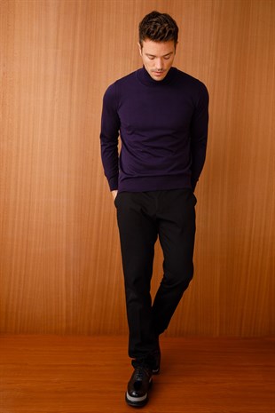 Мужской Базовый свитер с круглым вырезом темно-фиолетовый