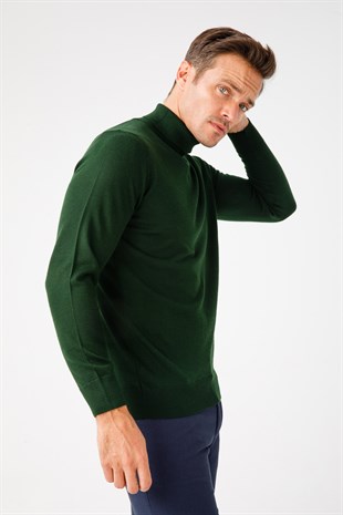 Мужской Базовый Свитер с круглым вырезом Темно-зеленого цвета