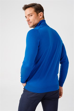 Мужской базовый свитер с круглым вырезом Saxe