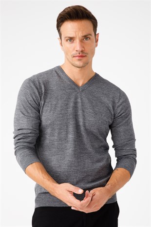 Мужской базовый трикотажный свитер с v-образным вырезом пепельно-серый