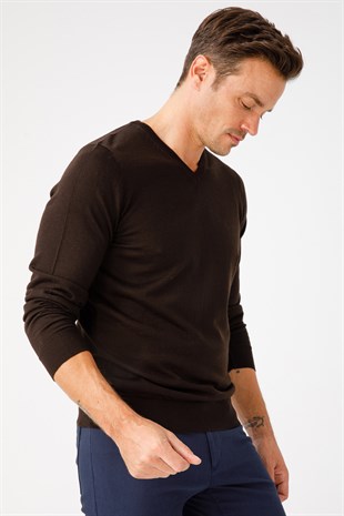 Мужской базовый трикотажный свитер с v-образным вырезом Темно-коричневый