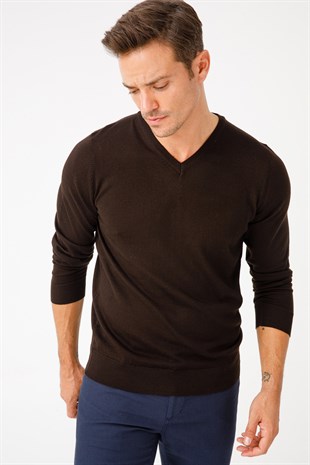Мужской базовый трикотажный свитер с v-образным вырезом Темно-коричневый
