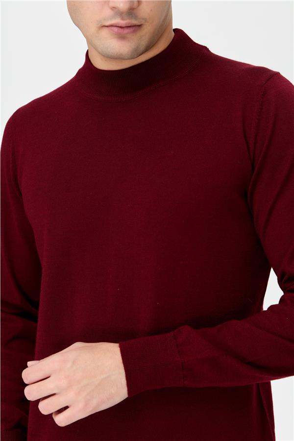 Мужской базовый свитер с имитацией водолазки бордовый 