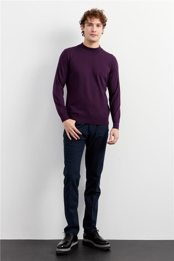 Мужской базовый свитер с имитацией водолазки темно фиолетовый