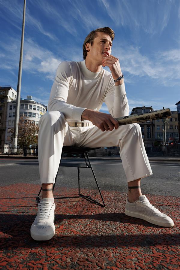 Мужской Базовый свитер с имитацией Водолазки цвета Кости