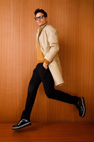 Мужской базовый свитер с имитацией водолазки верблюжьего цвета