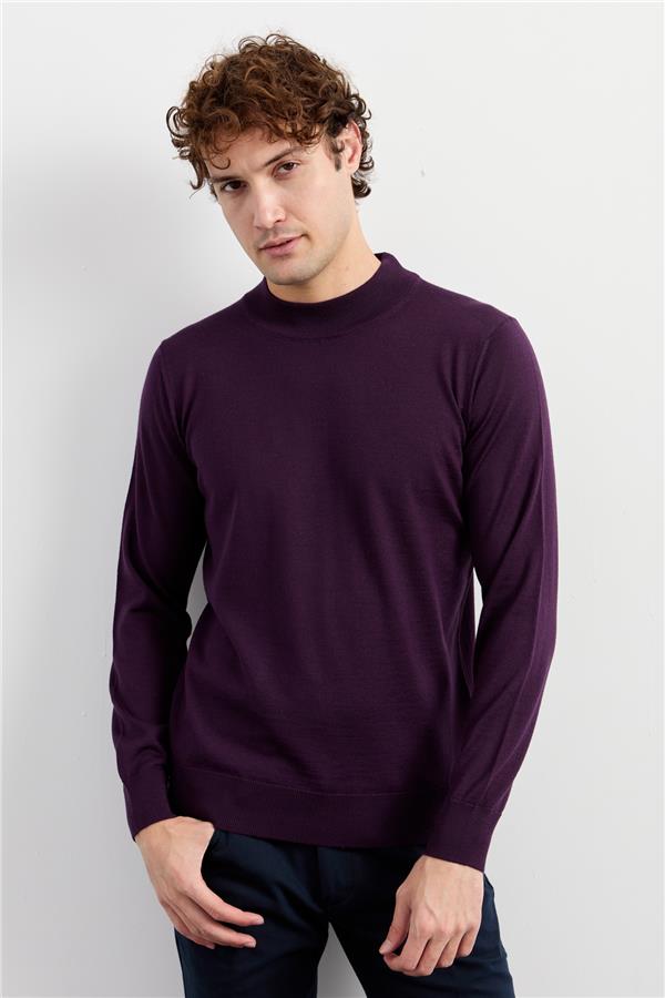 Мужской базовый свитер с имитацией водолазки темно фиолетовый
