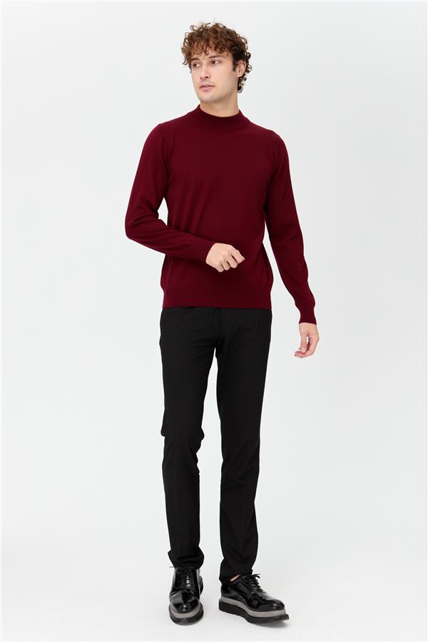 Мужской базовый свитер с имитацией водолазки бордовый 