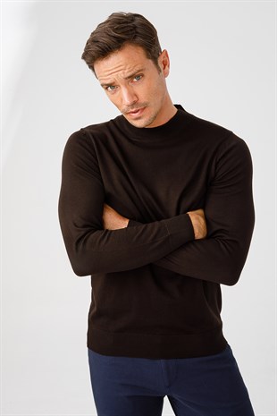 Мужской Базовый свитер с имитацией водолазки Коричневого цвета