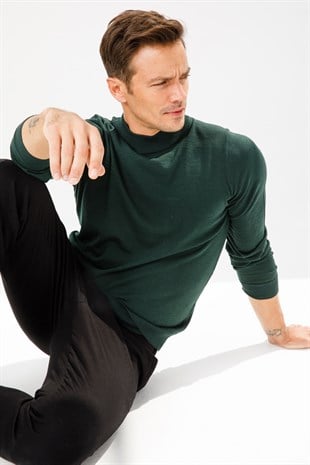 Мужской Базовый Свитер с Имитацией Водолазки Темно-Зеленого цвета