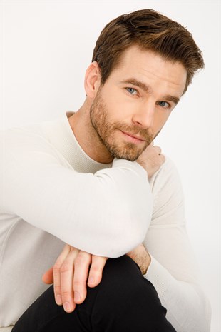 Мужской Базовый свитер с имитацией Водолазки цвета Кости