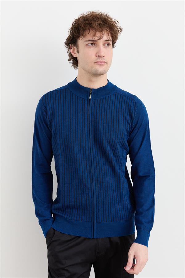 Пальто мужское из шерстяного трикотажа синее