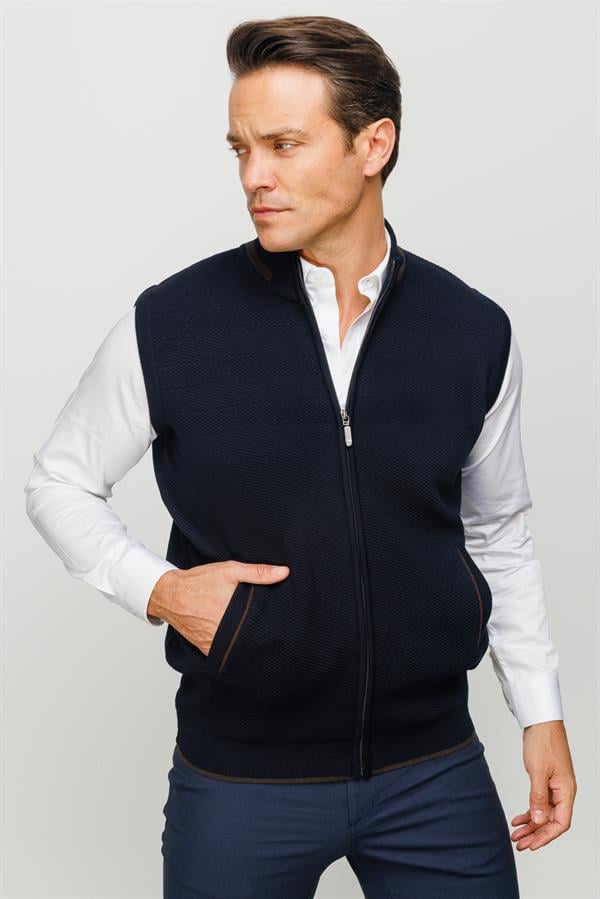 Мужской вязаный шерстяной жилет с круглым вырезом темно синий