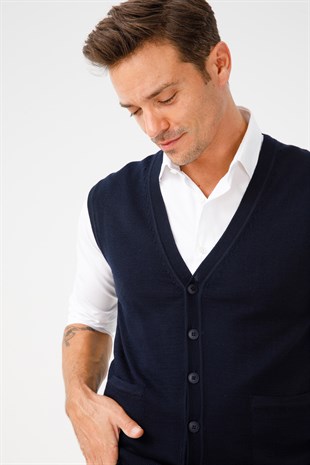 Мужской трикотажный жилет темно-синий