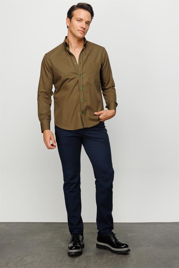 Erkek Düğmeli Yaka Cepli %100 Pamuk Çizgi Desenli Regular Orta Kesim Gömlek Taba