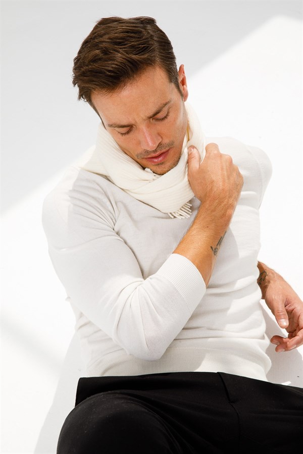 Мужской шерстяной шарф молочный