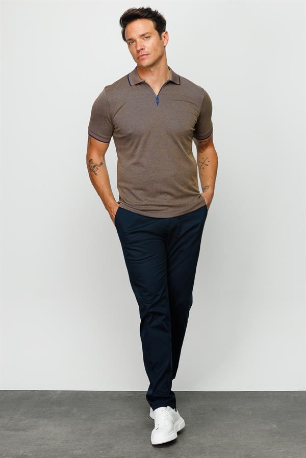 Мужская футболка с вырезом поло на молнии коричневая 