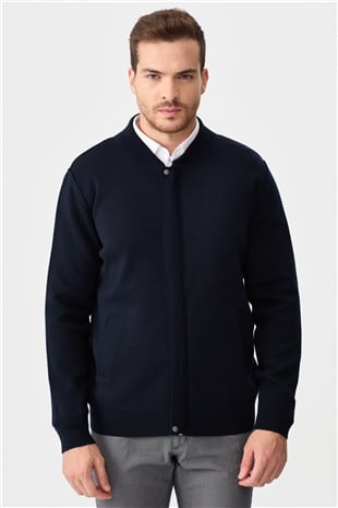 Мужская трикотажная вязаная куртка с воротником 