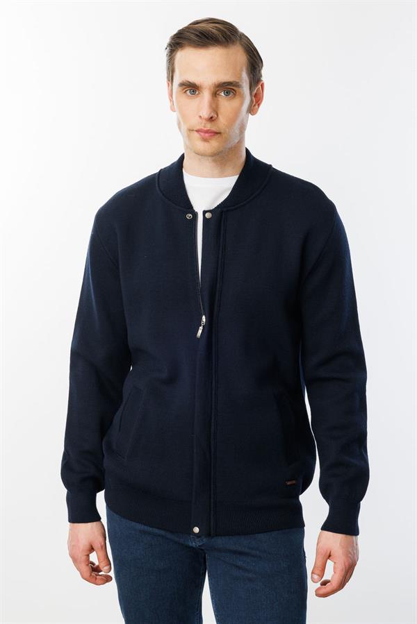 Мужская трикотажная вязаная куртка с воротником 