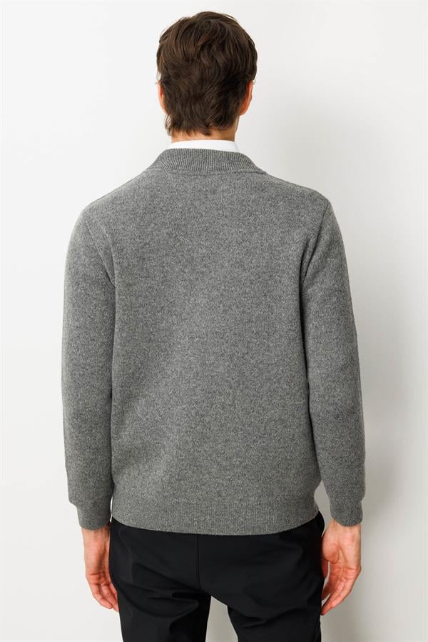 Erkek Hakim Yaka Göğsü ve Cebi Keçe Triko Mont Füme