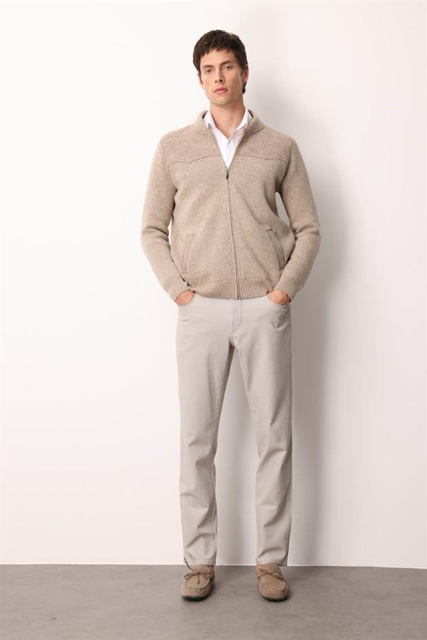 Erkek Hakim Yaka Göğsü ve Cebi Keçe Triko Mont K.Bej