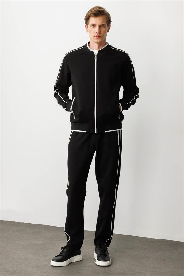 Erkek Hakim Yaka Kol Ucu ve Eteği Çizgili Eşofman Üstü Siyah