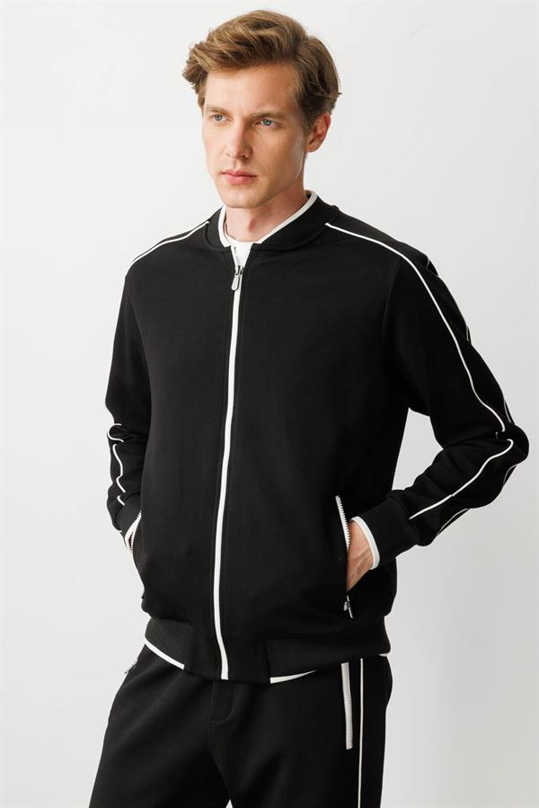 Erkek Hakim Yaka Kol Ucu ve Eteği Çizgili Eşofman Üstü Siyah