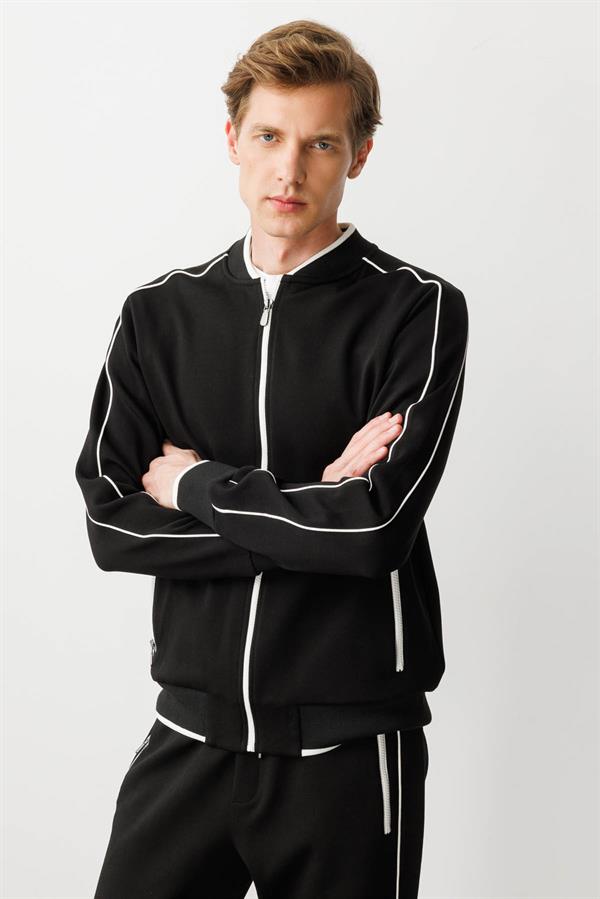 Erkek Hakim Yaka Kol Ucu ve Eteği Çizgili Eşofman Üstü Siyah