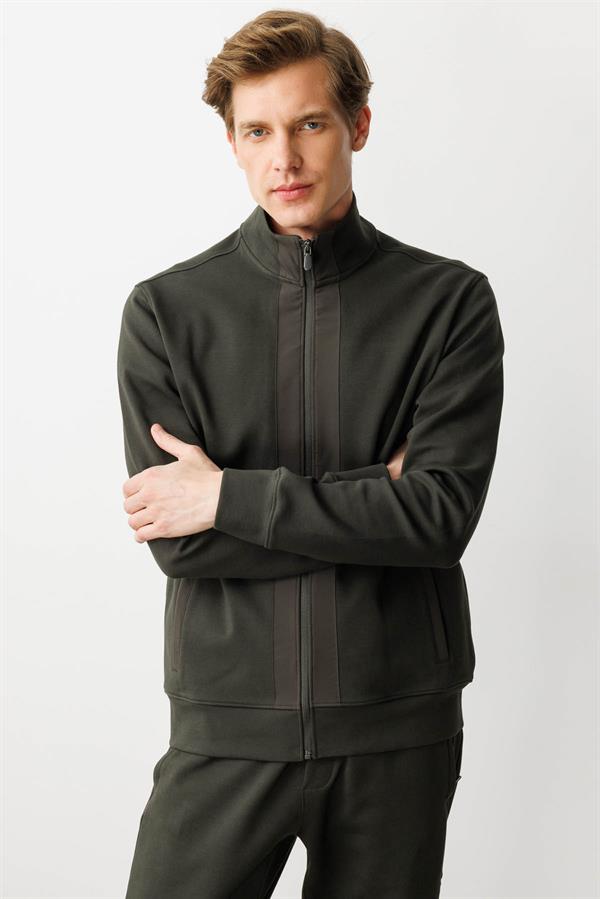 Erkek Hakim Yaka Ön Bandı ve Cebi Kumaş Eşofman Üstü K.Haki