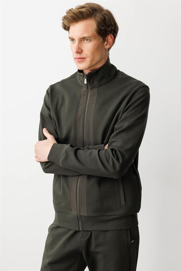 Erkek Hakim Yaka Ön Bandı ve Cebi Kumaş Eşofman Üstü K.Haki