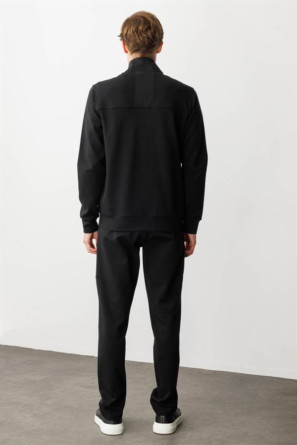 Erkek Hakim Yaka Ön Bandı ve Cebi Kumaş Eşofman Üstü Siyah