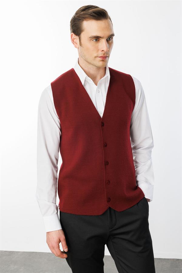 Мужской трикотажный жилет цвета сливы