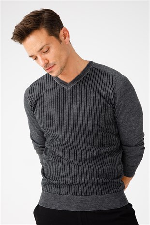 Мужской свитер с V-образным вырезом пепельно-серый