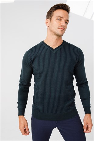 Мужской свитер с V-образным вырезом зеленый