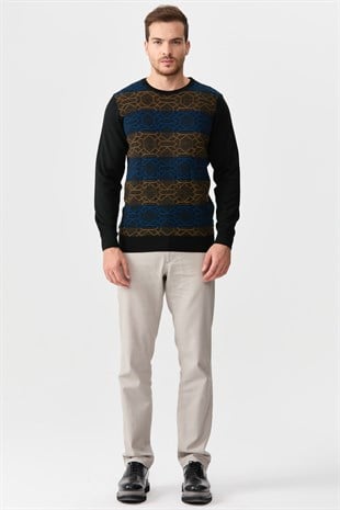 Мужской шерстяной свитер с рисунком впереди черный 