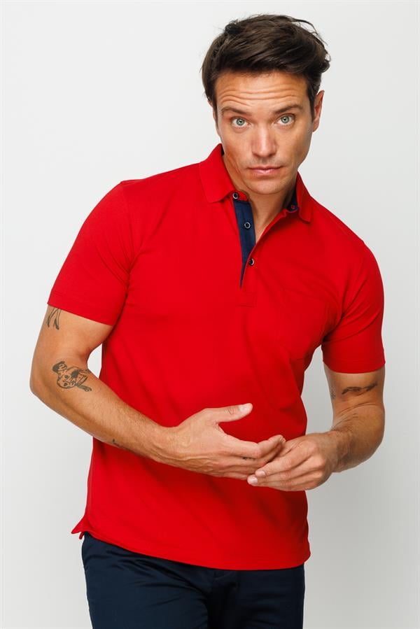 Мужская футболка с вырезом поло на пуговицах красная