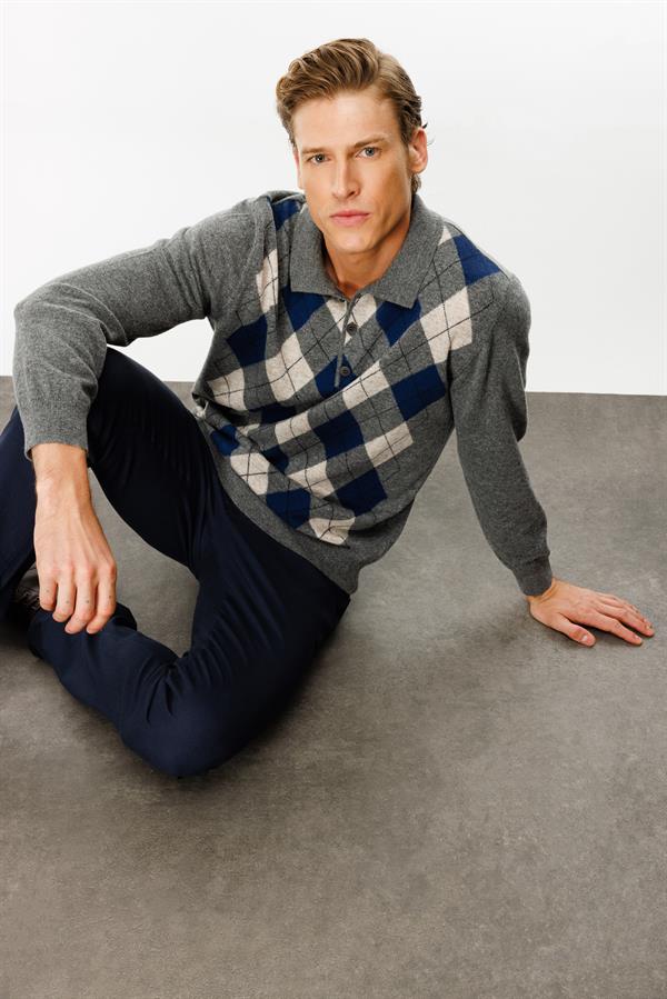 Erkek Polo Yaka Önü Baklaca Desenli Yün Kazak Füme