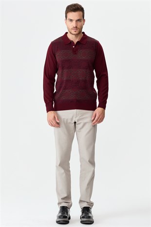 Мужской свитер с вырезом поло и рисунком спереди бордовый