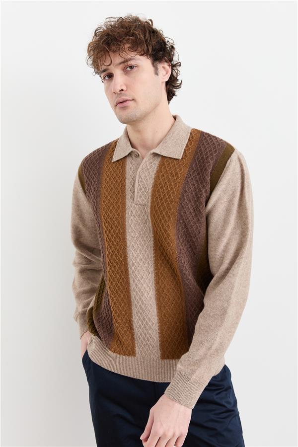 Мужской шерстяной свитер с воротником поло и узором спереди