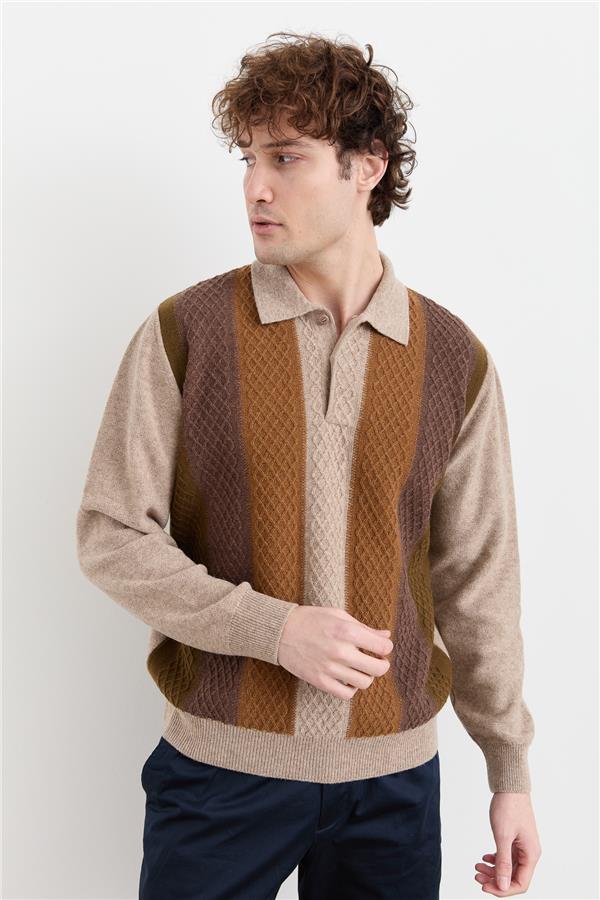 Мужской шерстяной свитер с воротником поло и узором спереди