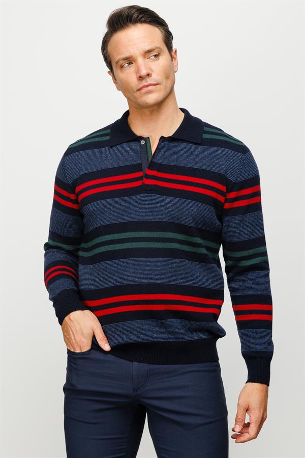 Мужской шерстяной свитер с круглым вырезом и цветными полосками спереди темно синий