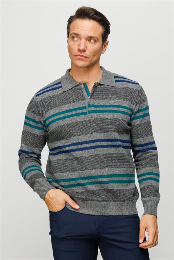 Мужской шерстяной свитер с круглым вырезом и цветными полосками спереди дымчатый