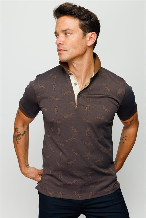 Мужская футболка поло с рисунком перья коричневая