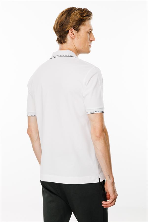 Erkek Polo Yaka Yakası Fermuarlı T-shirt Beyaz
