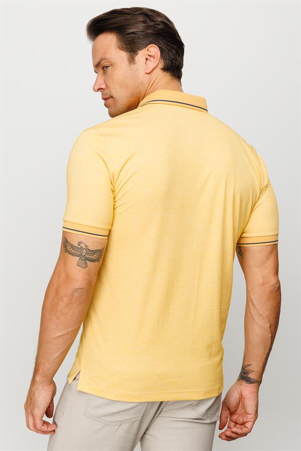 Erkek Polo Yaka Yakası ve Kolu Triko T-shirt Sarı
