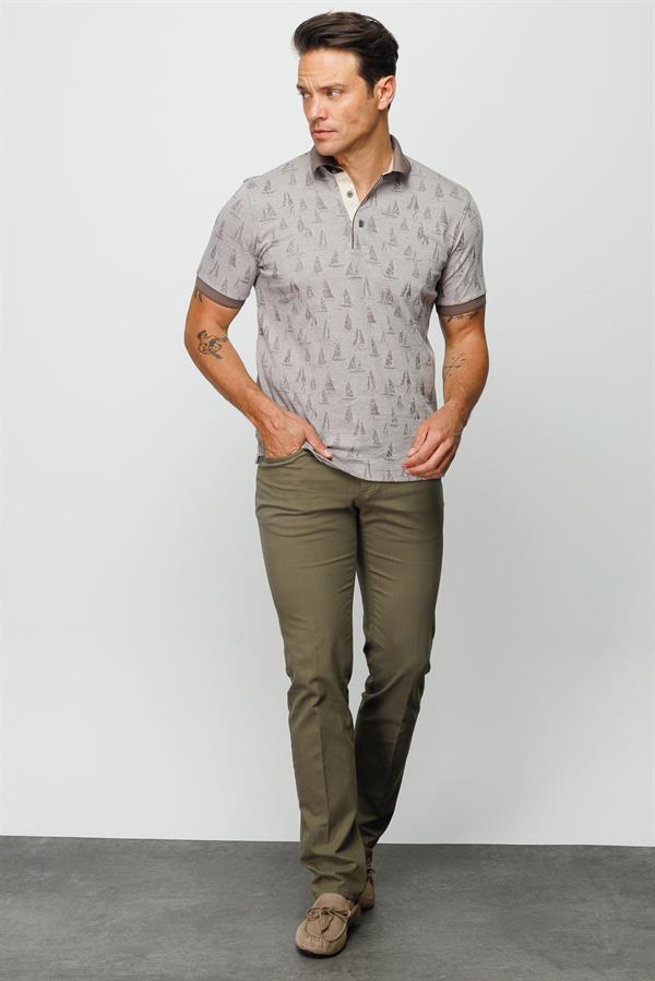 Мужская футболка поло с рисунком парусник бежевая