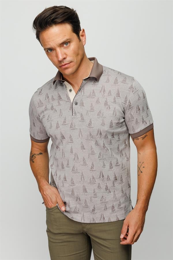 Мужская футболка поло с рисунком парусник бежевая