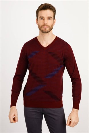 Мужской вязаный свитер с V-образным вырезом цвета сливы