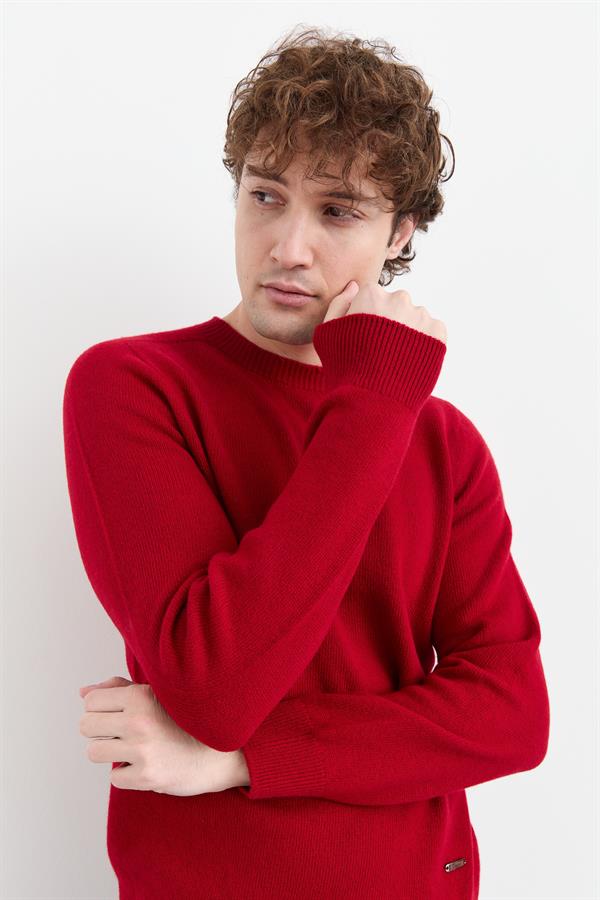 Мужской базовый шерстяной свитер с круглым вырезом