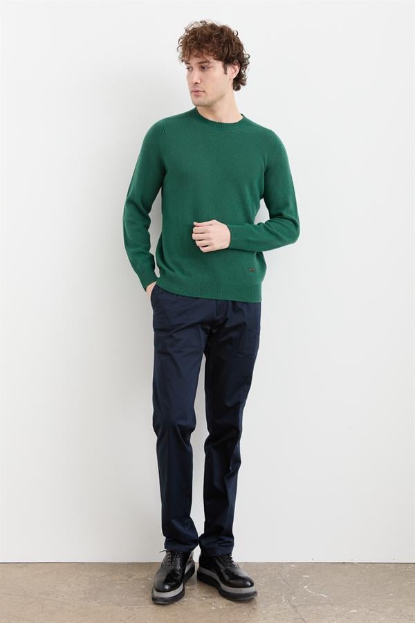 Мужской базовый шерстяной свитер с круглым вырезом